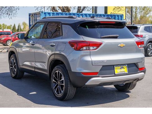 Used 2025 Chevrolet TrailBlazer LT AWD/4WD image 5