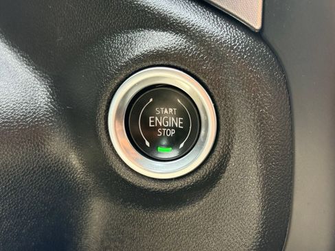 Used 2021 GMC Sierra 1500 Elevation w/ X31 Off-Road Package AWD/4WD image 40