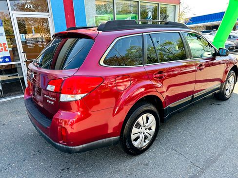 Used 2014 Subaru Outback 2.5i image 6