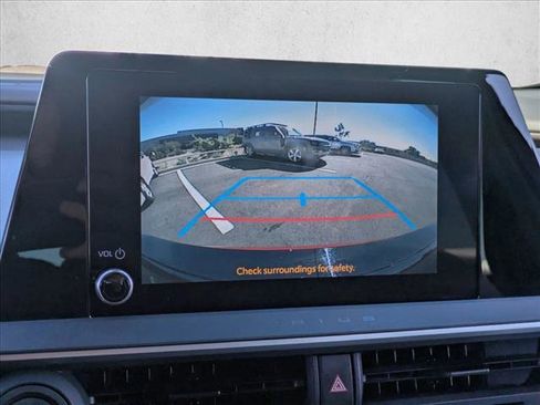 Used 2024 Toyota Prius LE image 13