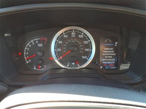 Certified 2022 Toyota Corolla Cross LE image 17