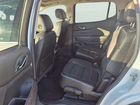 Used 2022 GMC Acadia Denali image 26