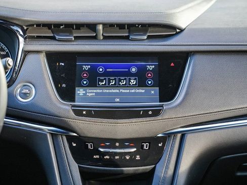Used 2025 Cadillac XT5 Premium Luxury image 13