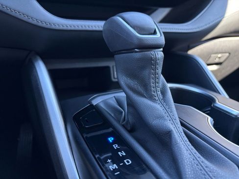 Used 2023 Toyota Highlander XLE image 26