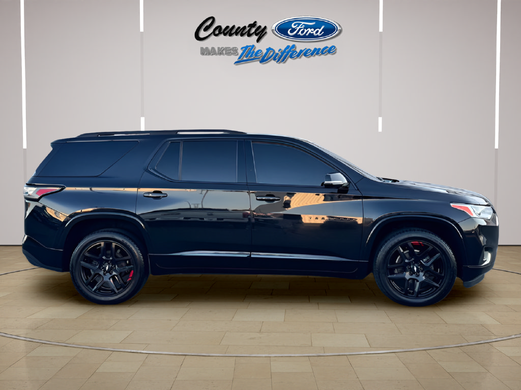 Used 2020 Chevrolet Traverse Premier w/ Redline Edition FWD image 8