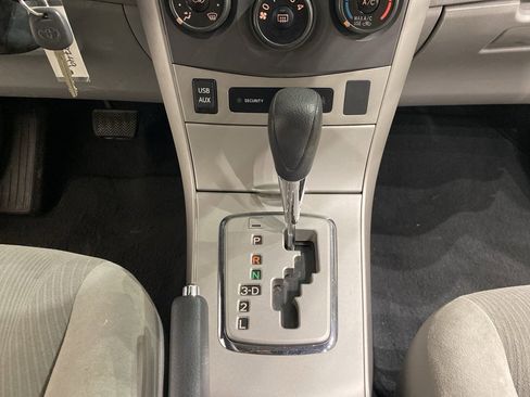 Used 2013 Toyota Corolla L image 14
