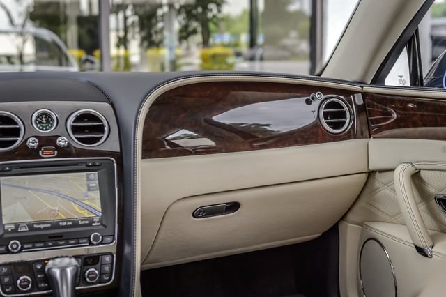 Used 2014 Bentley Flying Spur W12 AWD/4WD image 35