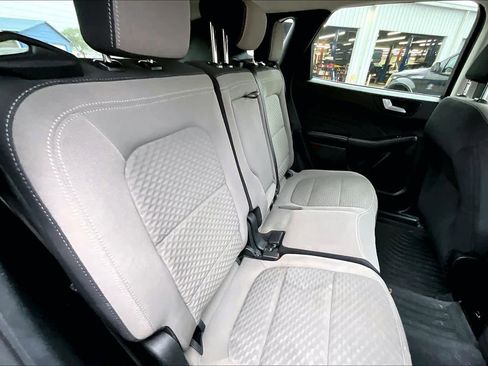 Used 2021 Ford Escape SE w/ SE Sport Appearance Package FWD image 19