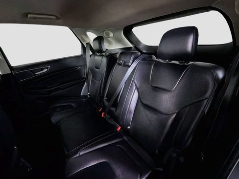 Used 2022 Ford Edge Titanium AWD/4WD image 24