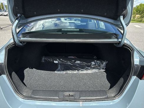 Used 2025 Nissan Sentra SV FWD image 20
