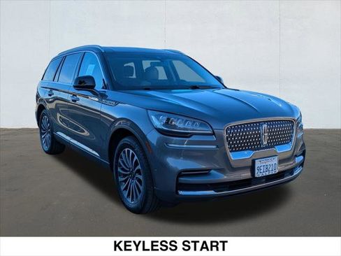 Used 2023 Lincoln Aviator Reserve w/ Equipment Group 201A image 7