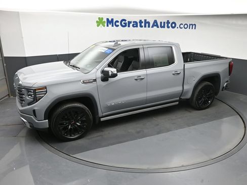 Used 2025 GMC Sierra 1500 Denali w/ Denali Reserve Package AWD/4WD image 24