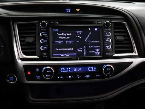 Used 2015 Toyota Highlander Limited w/ Driver Technology Package AWD/4WD image 25