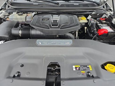 Used 2023 Jeep Grand Wagoneer L Series III image 29