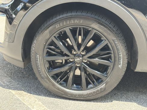 Used 2022 Kia Telluride SX w/ Towing Package FWD image 34