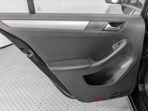 Used 2018 Volkswagen Jetta S FWD image 16