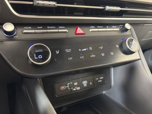 Certified 2025 Hyundai Sonata SEL FWD image 34