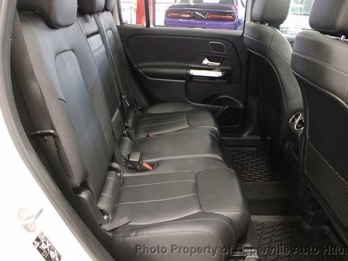 Used 2021 Mercedes-Benz GLB 250 4MATIC image 33