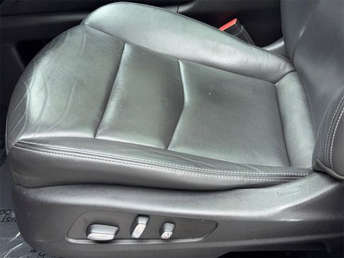 Used 2020 Cadillac XT6 Premium Luxury image 35