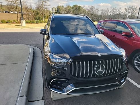 Used 2025 Mercedes-Benz GLS 63 AMG 4MATIC image 18