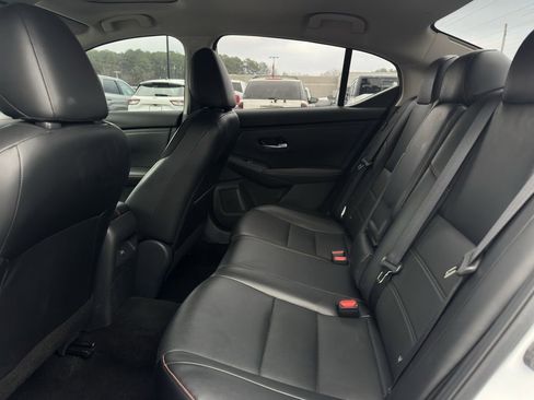 Used 2024 Nissan Sentra SR w/ SR Premium Package image 28