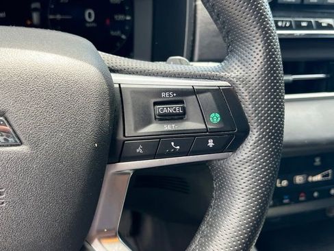Used 2025 Mitsubishi Outlander SEL Black Edition AWD/4WD image 22