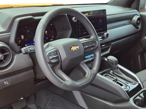 Used 2025 Chevrolet Colorado W/T w/ WT Custom Package RWD image 16