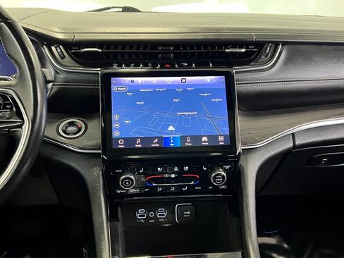 Used 2021 Jeep Grand Cherokee L Overland image 19