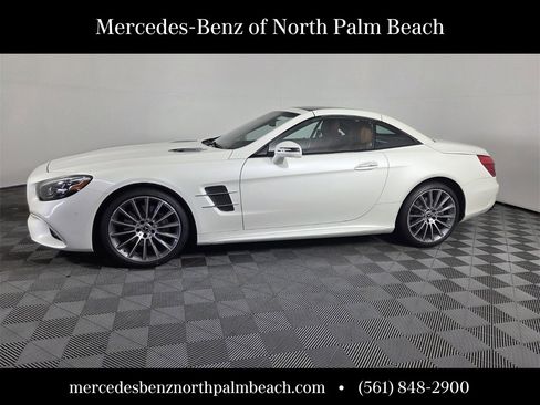Used 2018 Mercedes-Benz SL 550 image 30