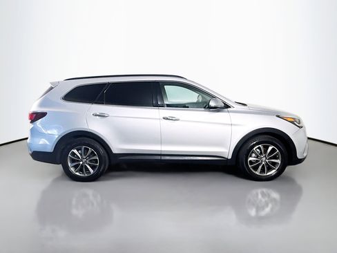 Used 2019 Hyundai Santa Fe XL SE w/ SE Premium Package 02 FWD image 11