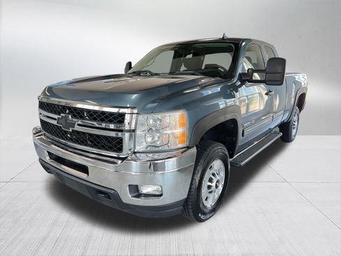 Used 2011 Chevrolet Silverado 2500 LT w/ Interior Plus Package AWD/4WD image 1