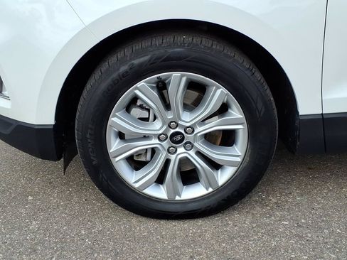 Used 2023 Ford Edge Titanium AWD/4WD image 9