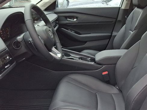 New 2025 Honda Accord Touring image 7