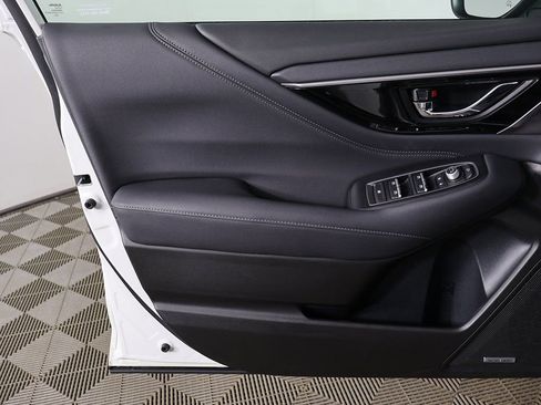 Used 2024 Subaru Outback Touring XT AWD/4WD image 23