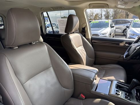 Used 2014 Lexus GX 460 Luxury image 10