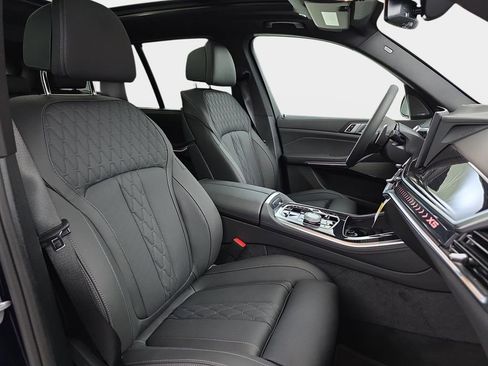 New 2026 BMW X5 xDrive50e w/ Executive Package image 9