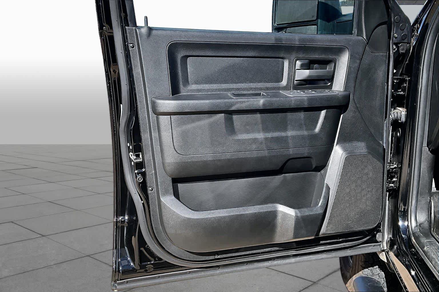 Used 2026 RAM 3500 Tradesman AWD/4WD image 16