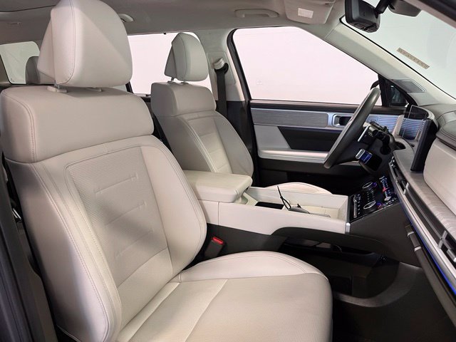 Used 2025 Hyundai Santa Fe Calligraphy AWD/4WD image 10