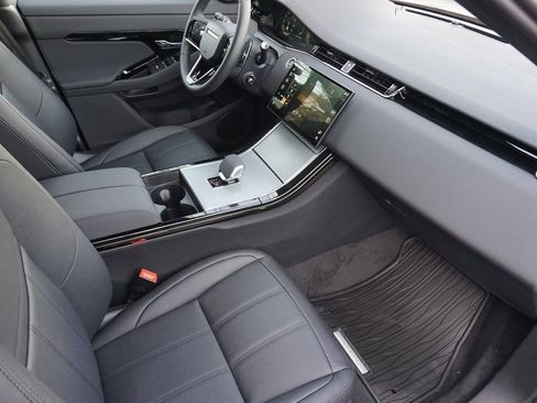 New 2025 Land Rover Range Rover Evoque S image 21