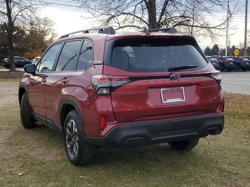 Used 2026 Subaru Forester Premium AWD/4WD image 3