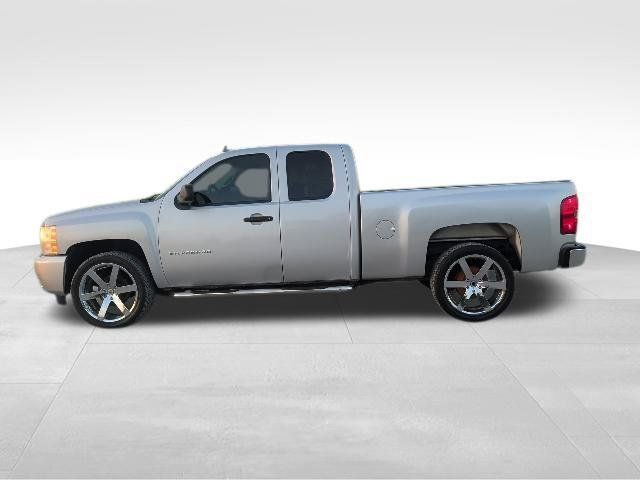 Used 2011 Chevrolet Silverado 1500 LT w/ All-Star Edition RWD image 6