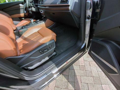 Used 2022 Audi Q5 2.0T Prestige w/ Prestige Package AWD/4WD image 37