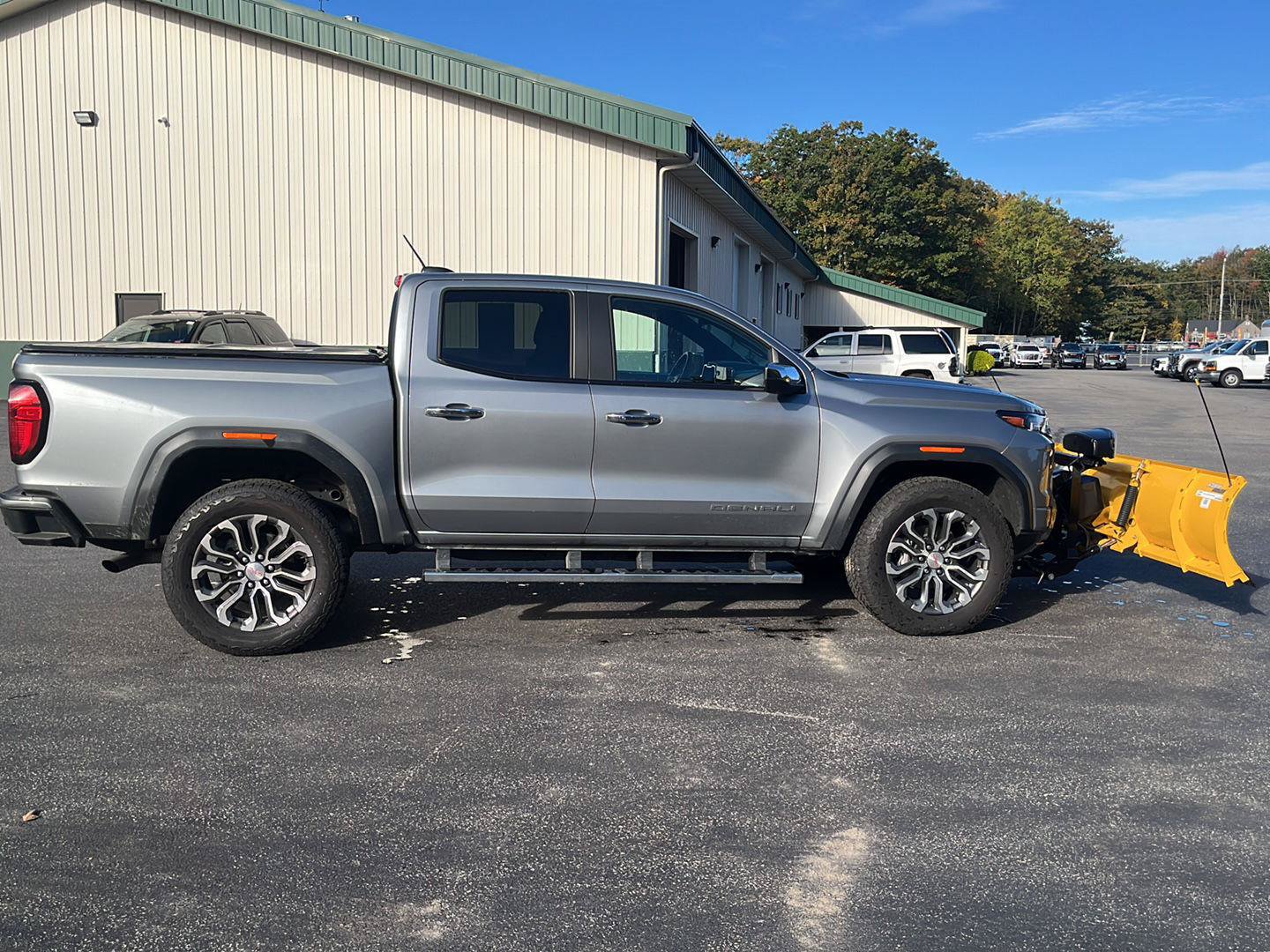 Used 2026 GMC Canyon Denali AWD/4WD image 8