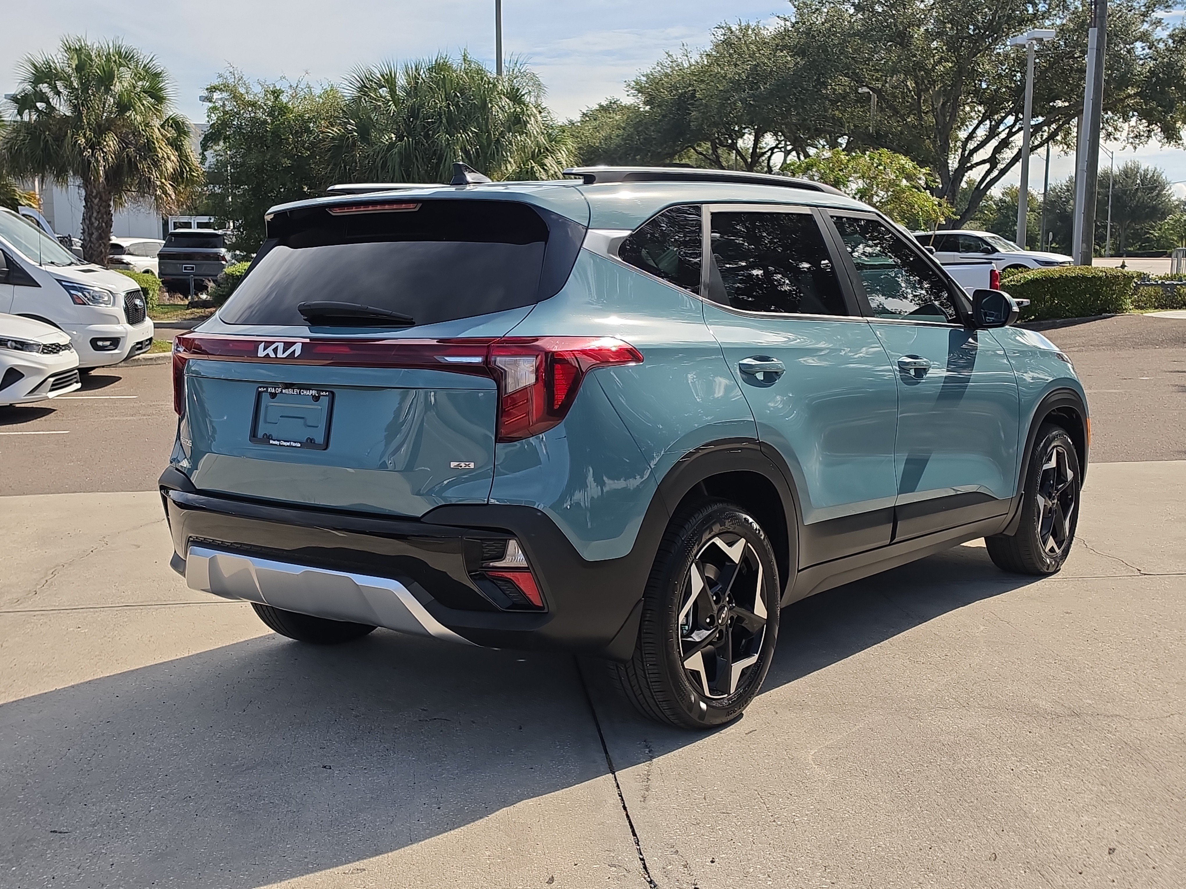 Certified 2024 Kia Seltos EX AWD/4WD image 8