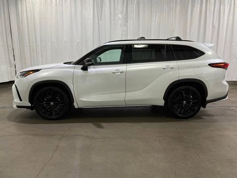Certified 2024 Toyota Highlander XSE AWD/4WD image 7