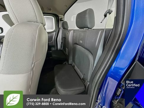 Used 2025 Nissan Frontier SV AWD/4WD image 24
