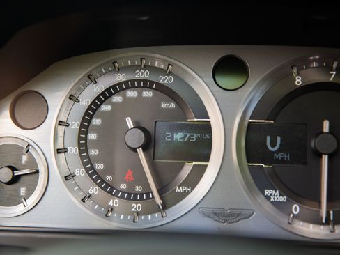 Used 2007 Aston Martin DB9 Volante RWD image 42