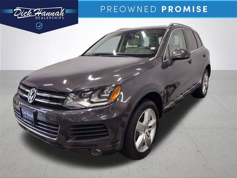 Used 2012 Volkswagen Touareg TDI image 1