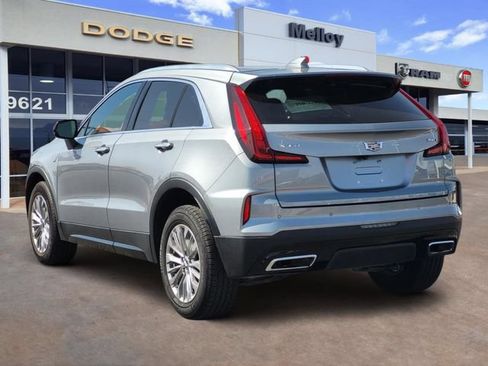 Used 2024 Cadillac XT4 Premium Luxury FWD image 7