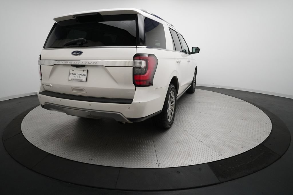 Used 2018 Ford Expedition Limited w/ Equipment Group 301A AWD/4WD image 13